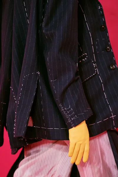 Look 197